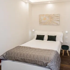  Appartamento Frattina 35 Italia